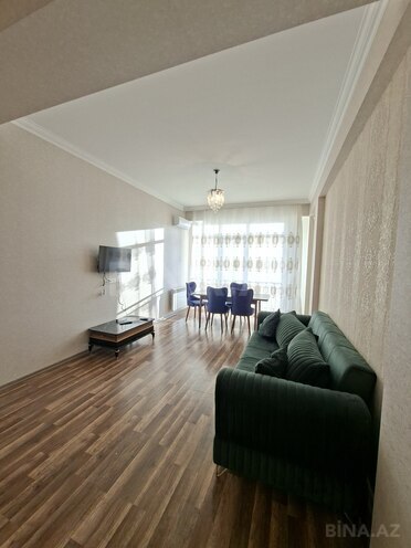 Сдаётся 2-комн. новостройка 75 м², м. 20 января, photo 1 from 10