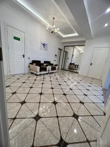 İcarəyə verilir 3 otaqlı yeni tikili 140 m², Şah İsmayıl Xətai m., photo 8 from 11