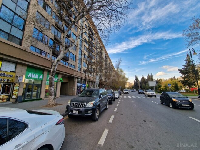 Satılır 2 otaqlı köhnə tikili 72 m², Gənclik m., photo 1 from 21