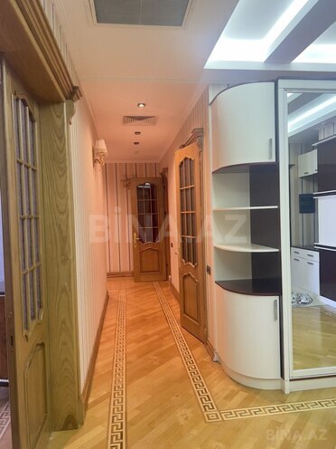 Сдаётся 4-комн. новостройка 210 м², м. 8 ноября, photo 9 from 22