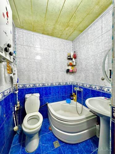 Satılır 3 otaqlı köhnə tikili 75 m², Qara Qarayev m., photo 13 from 14