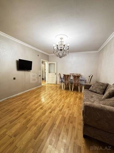 Satılır 3 otaqlı köhnə tikili 75 m², Nizami r., photo 1 from 31
