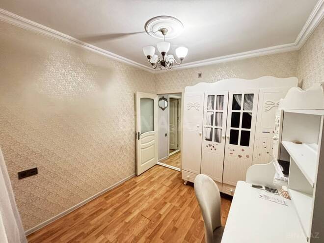 Satılır 3 otaqlı köhnə tikili 75 m², Nizami r., photo 21 from 31
