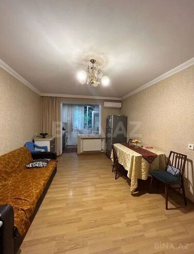 Продаётся 3-комн. вторичка 70 м², м. Элмляр Академиясы, photo 1 from 19