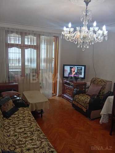 Satılır 2 otaqlı köhnə tikili 43 m², İnşaatçılar m., photo 1 from 13
