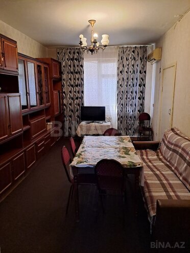 Сдаётся 3-комн. вторичка 70 м², м. Насими, photo 1 from 11