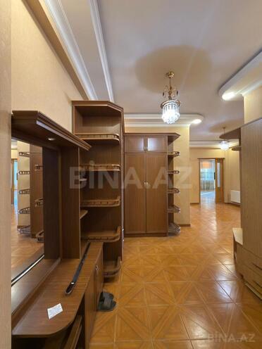 İcarəyə verilir 3 otaqlı yeni tikili 190 m², 28 May m., photo 17 from 28