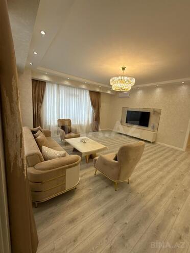 Сдаётся 2-комн. новостройка 110 м², м. Шах Исмаил Хатаи, photo 1 from 9
