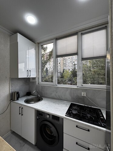 Satılır 2 otaqlı köhnə tikili 48 m², İnşaatçılar m., photo 5 from 9