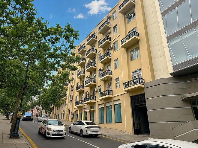 Satılır 2 otaqlı köhnə tikili 70 m², İçəri Şəhər m., photo 1 from 14