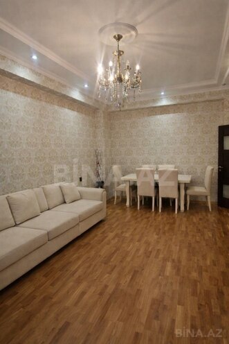 Продаётся 2-комн. новостройка 69 м², м. Кара Караев, photo 3 from 12