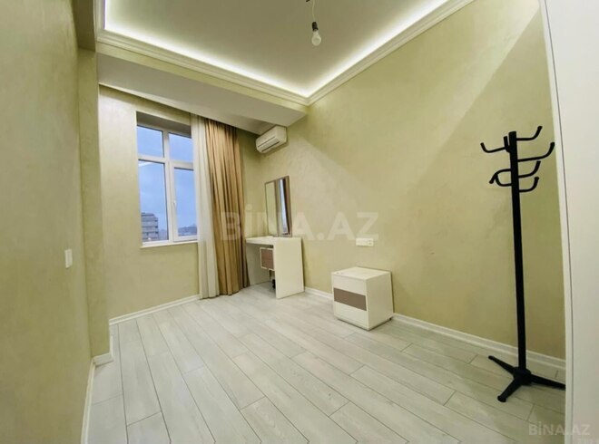 Satılır 3 otaqlı yeni tikili 130 m², İnşaatçılar m., photo 7 from 14