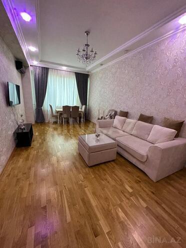 Продаётся 2-комн. новостройка 69 м², м. Кара Караев, photo 4 from 12