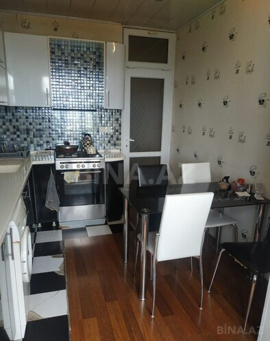 Satılır 3 otaqlı köhnə tikili 82 m², Binəqədi q., photo 1 from 15