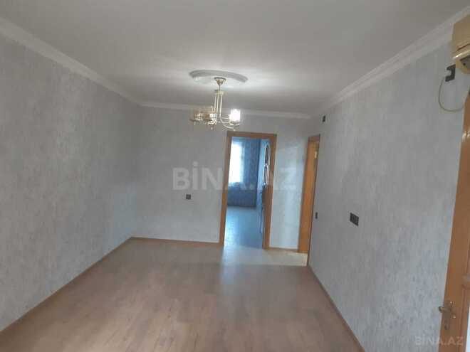 Сдаётся 3-комн. вторичка 50 м², м. Нефтчиляр, photo 3 from 14