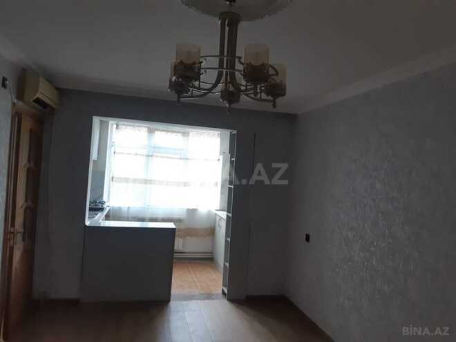 Сдаётся 3-комн. вторичка 50 м², м. Нефтчиляр, photo 1 from 14