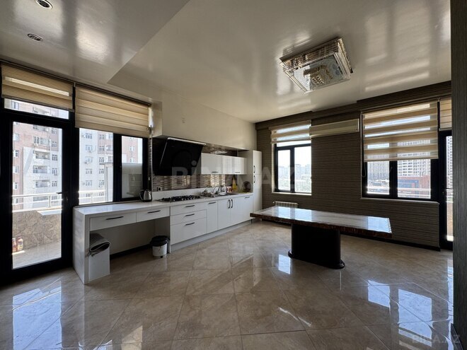 Продаётся 4-комн. новостройка 220 м², м. Иншаатчылар, photo 3 from 25