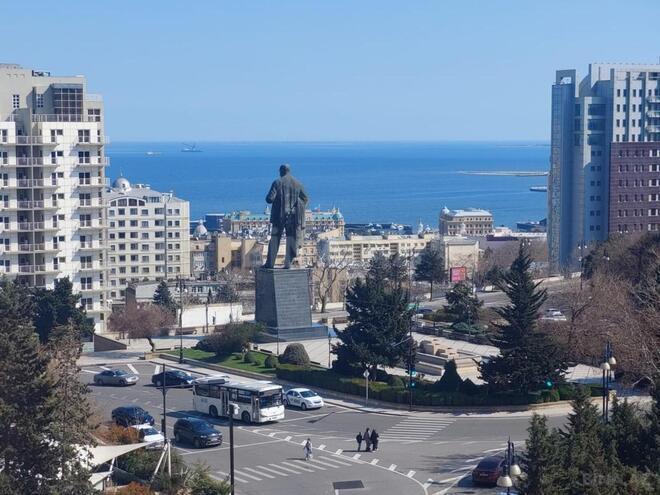 Satılır 3 otaqlı köhnə tikili 80 m², İçəri Şəhər m., photo 1 from 13