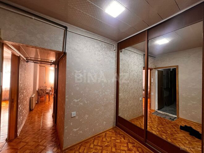 Satılır 2 otaqlı köhnə tikili 70 m², İnşaatçılar m., photo 13 from 17
