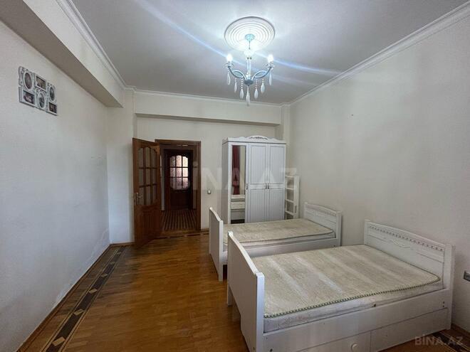 İcarəyə verilir 3 otaqlı yeni tikili 125 m², 8 Noyabr m., photo 5 from 10