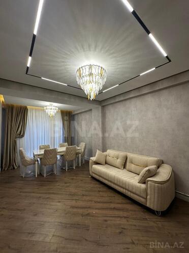 Сдаётся 2-комн. новостройка 75 м², м. Низами, photo 1 from 10