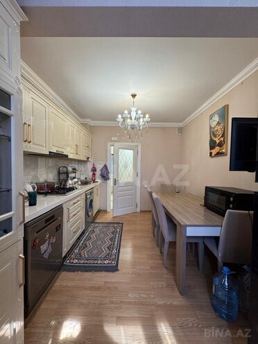 Продаётся 3-комн. вторичка 75 м², м. Ази Асланов, photo 9 from 18