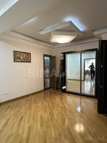 Сдаётся 3-комн. новостройка 175 м², м. Низами, photo 7 from 9