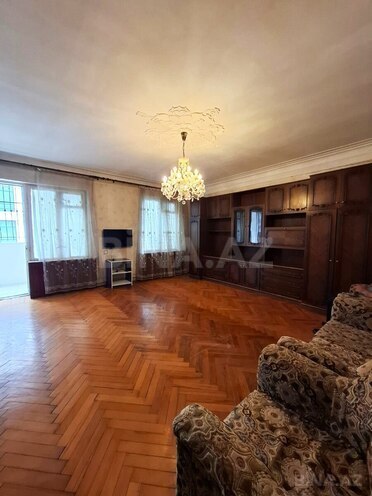 Satılır 4 otaqlı köhnə tikili 90 m², 28 May m., photo 3 from 23