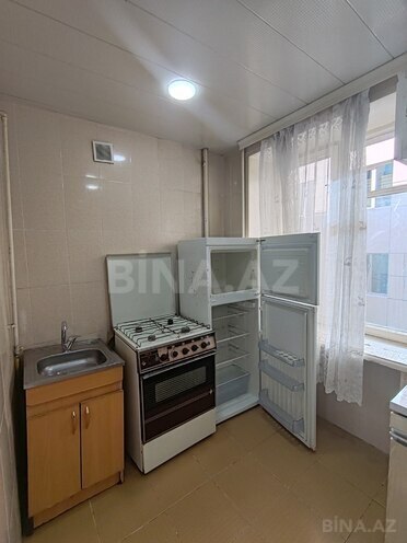 Satılır 1 otaqlı köhnə tikili 40 m², İnşaatçılar m., photo 6 from 13
