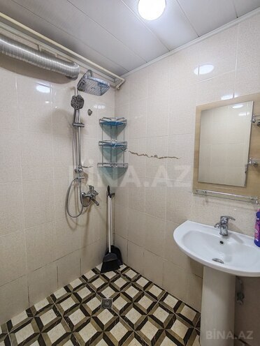 Satılır 1 otaqlı köhnə tikili 40 m², İnşaatçılar m., photo 12 from 13