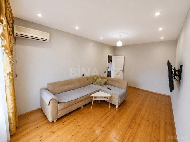 Satılır 2 otaqlı köhnə tikili 65 m², 8 Noyabr m., photo 8 from 18