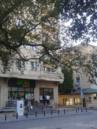 Продаётся 3-комн. вторичка 75 м², м. Элмляр Академиясы, photo 1 from 21