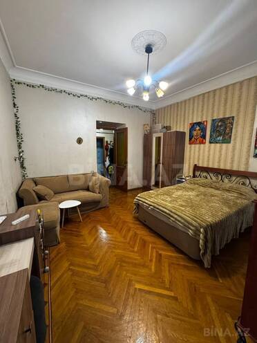 Продаётся 3-комн. вторичка 105 м², м. Ичеришехер, photo 4 from 12