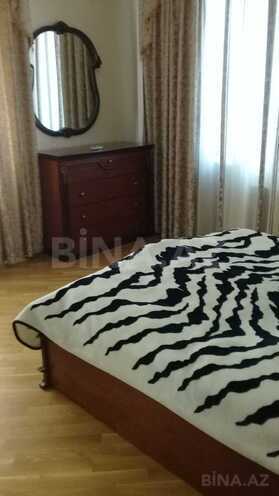 Satılır 5 otaqlı həyət evi/bağ evi 300 m², Novxanı q., photo 18 from 24