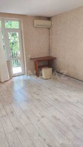 Satılır 2 otaqlı köhnə tikili 35 m², Elmlər Akademiyası m., photo 1 from 10