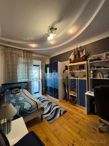 Satılır 8 otaqlı həyət evi/bağ evi 525 m², Qaraçuxur q., photo 13 from 32