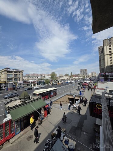 Satılır 2 otaqlı köhnə tikili 65 m², İnşaatçılar m., photo 10 from 11