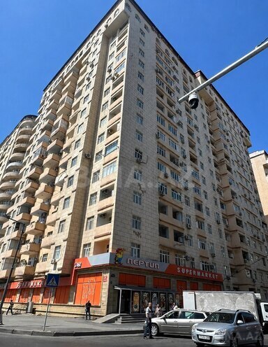Продаётся 2-комн. новостройка 70 м², м. Ази Асланов, photo 1 from 10