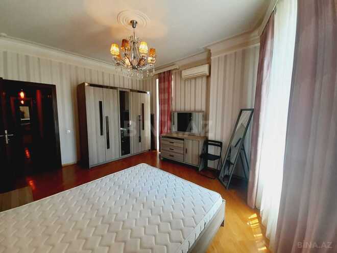 Сдаётся 3-комн. новостройка 135 м², м. Низами, photo 15 from 20