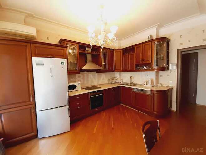 Сдаётся 3-комн. новостройка 135 м², м. Низами, photo 10 from 20