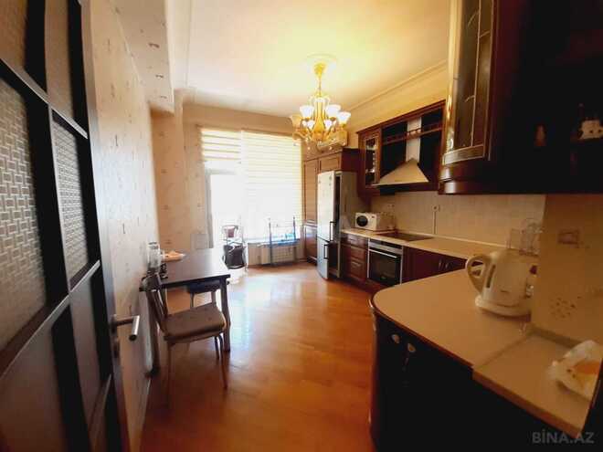 Сдаётся 3-комн. новостройка 135 м², м. Низами, photo 11 from 20