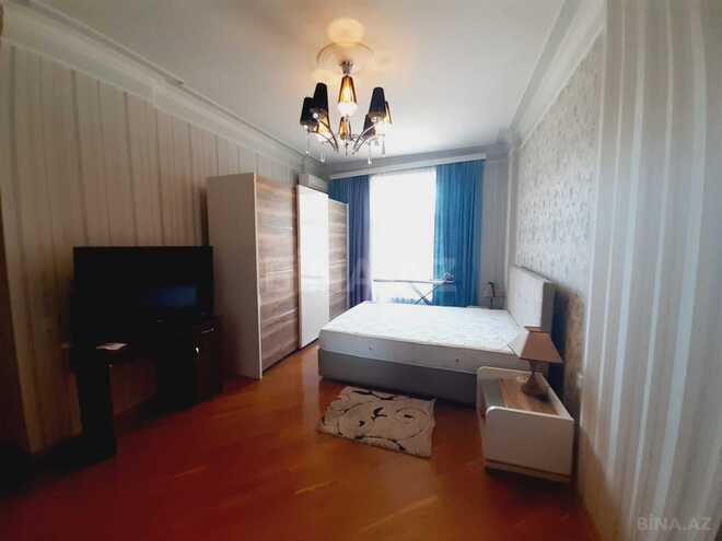 Сдаётся 3-комн. новостройка 135 м², м. Низами, photo 12 from 20