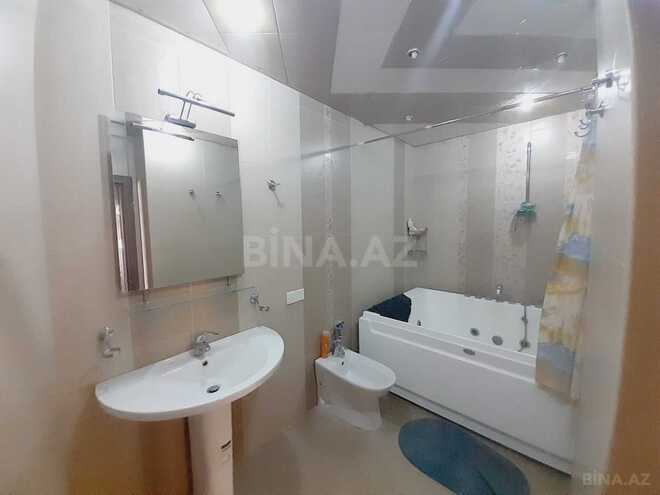 Сдаётся 3-комн. новостройка 135 м², м. Низами, photo 18 from 20