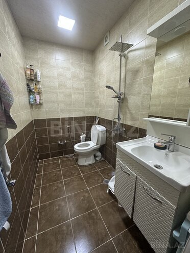 Продаётся 1-комн. вторичка 42 м², м. Кара Караев, photo 9 from 10