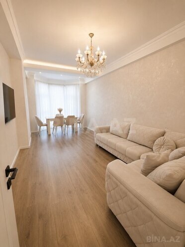 Продаётся 2-комн. новостройка 65 м², м. Азадлыг проспекти, photo 1 from 7