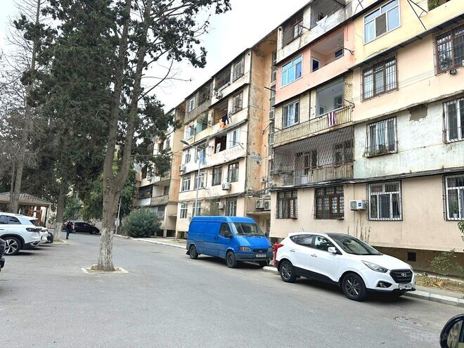 Satılır 2 otaqlı köhnə tikili 45 m², Bakıxanov q., photo 1 from 17