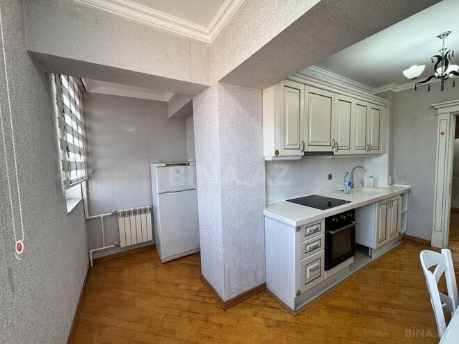 Satılır 2 otaqlı köhnə tikili 70 m², Azadlıq Prospekti m., photo 9 from 19
