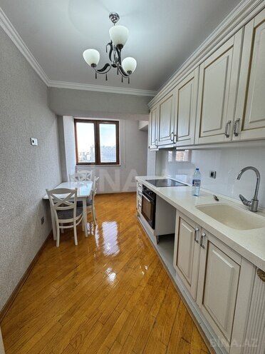 Satılır 2 otaqlı köhnə tikili 70 m², Azadlıq Prospekti m., photo 10 from 19
