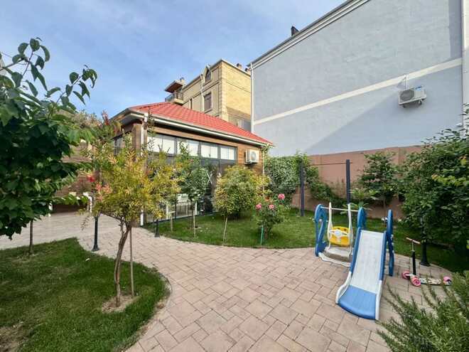 Satılır 7 otaqlı həyət evi/bağ evi 392 m², Qara Qarayev m., photo 30 from 32