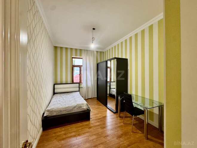 Satılır 7 otaqlı həyət evi/bağ evi 392 m², Qara Qarayev m., photo 19 from 32